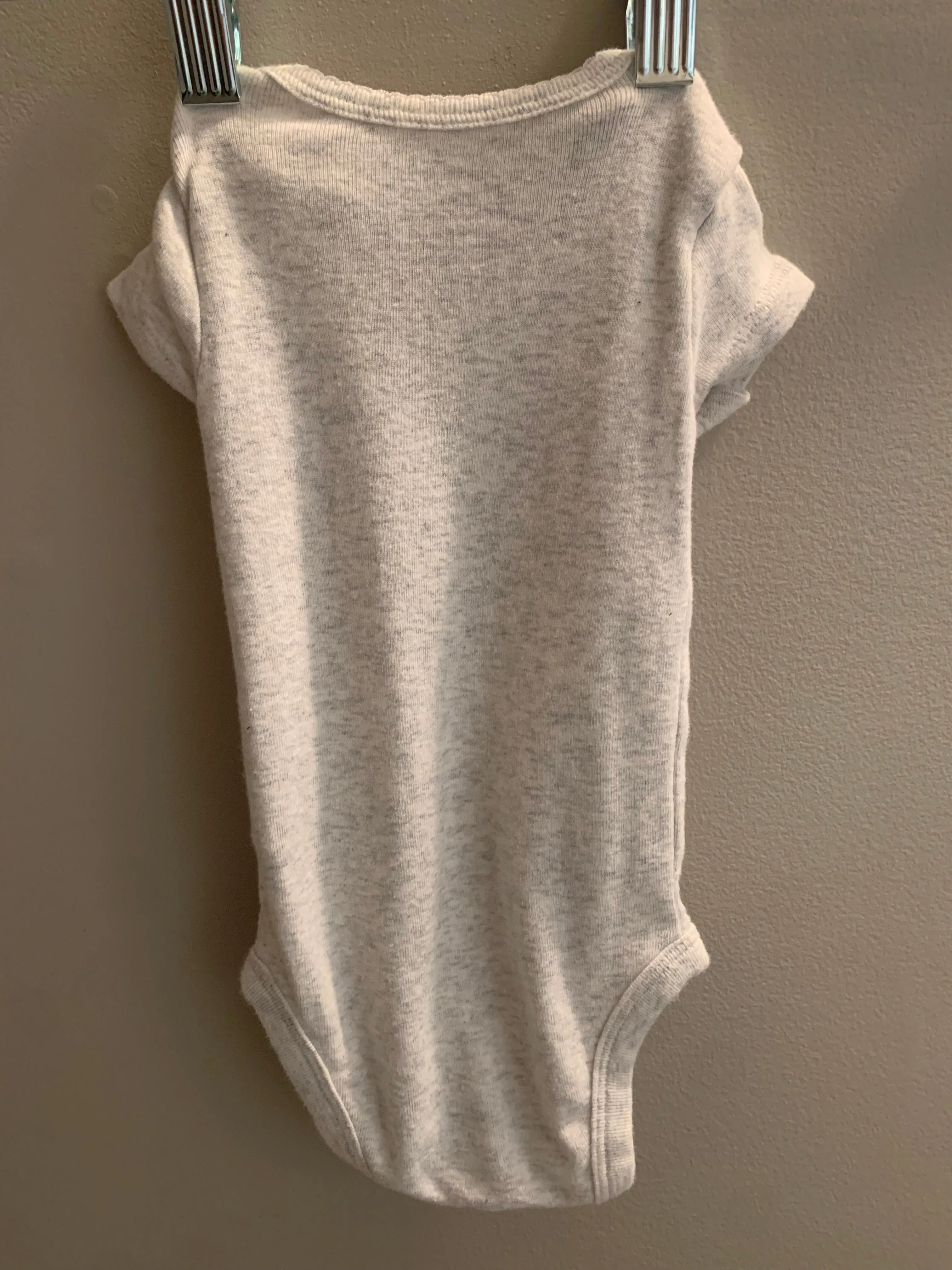 Carter’s Heather Grey Baby Onesie Sz 3 months