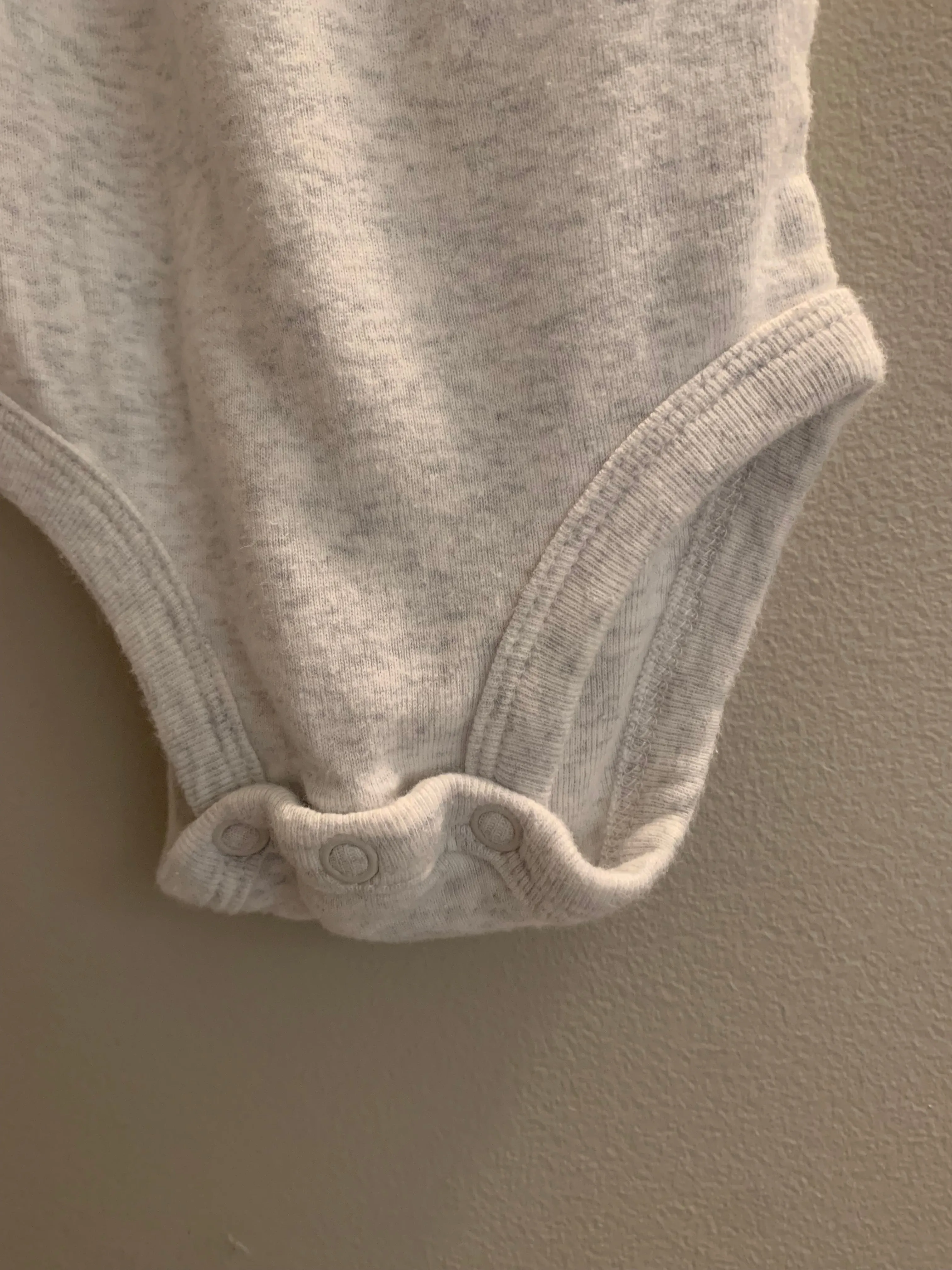 Carter’s Heather Grey Baby Onesie Sz 3 months